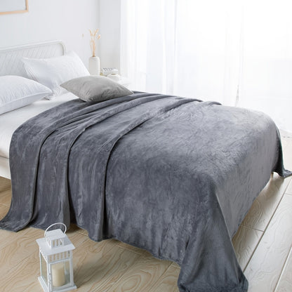 Cozy Lightweight Throw Blanket for Any Season