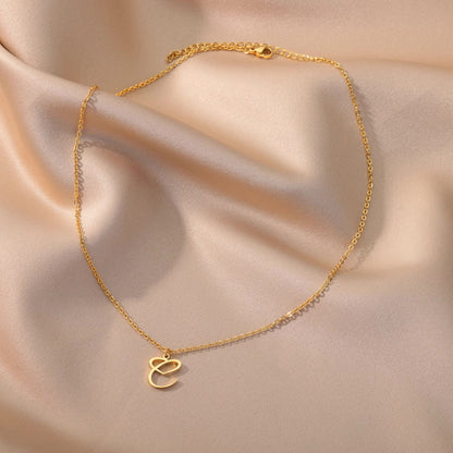 Dainty Monogram Heart Pendant Necklace