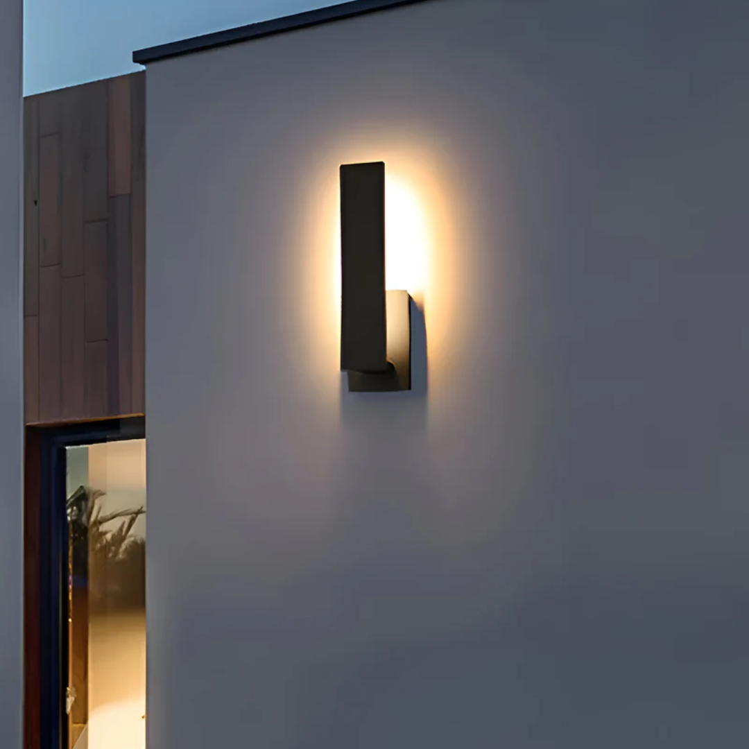 Compact Bright Garden LED Lamp