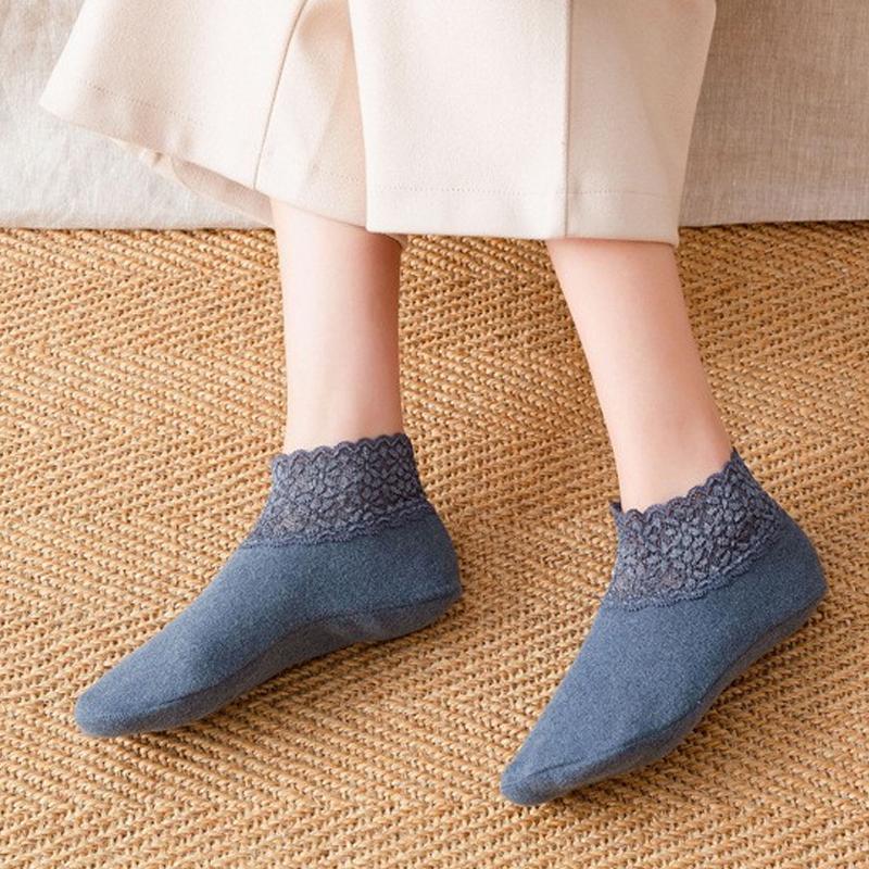 Cozy Lace Women's Winter Socks