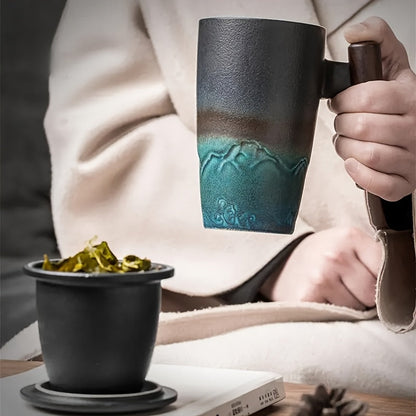 Classic Ceramic Tea Cup with Strainer and Handle