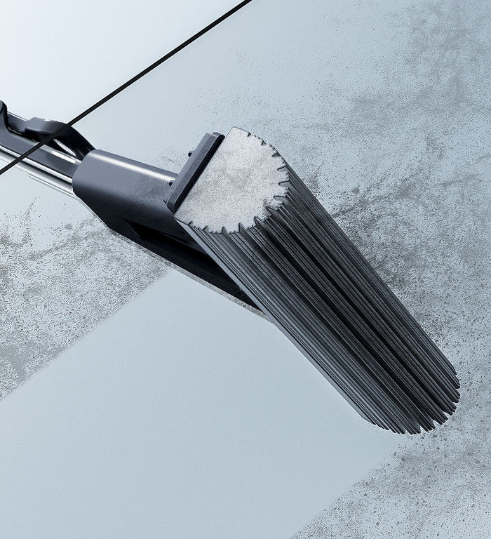 Effortless Cleaning Mop with Automatic Scrubbing Feature