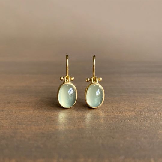 Natural Emerald Gemstone Dangle Earrings - Luxicro