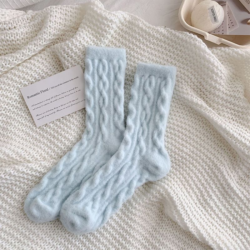 Cozy Soft Slippers for Warm Feet - Luxicro