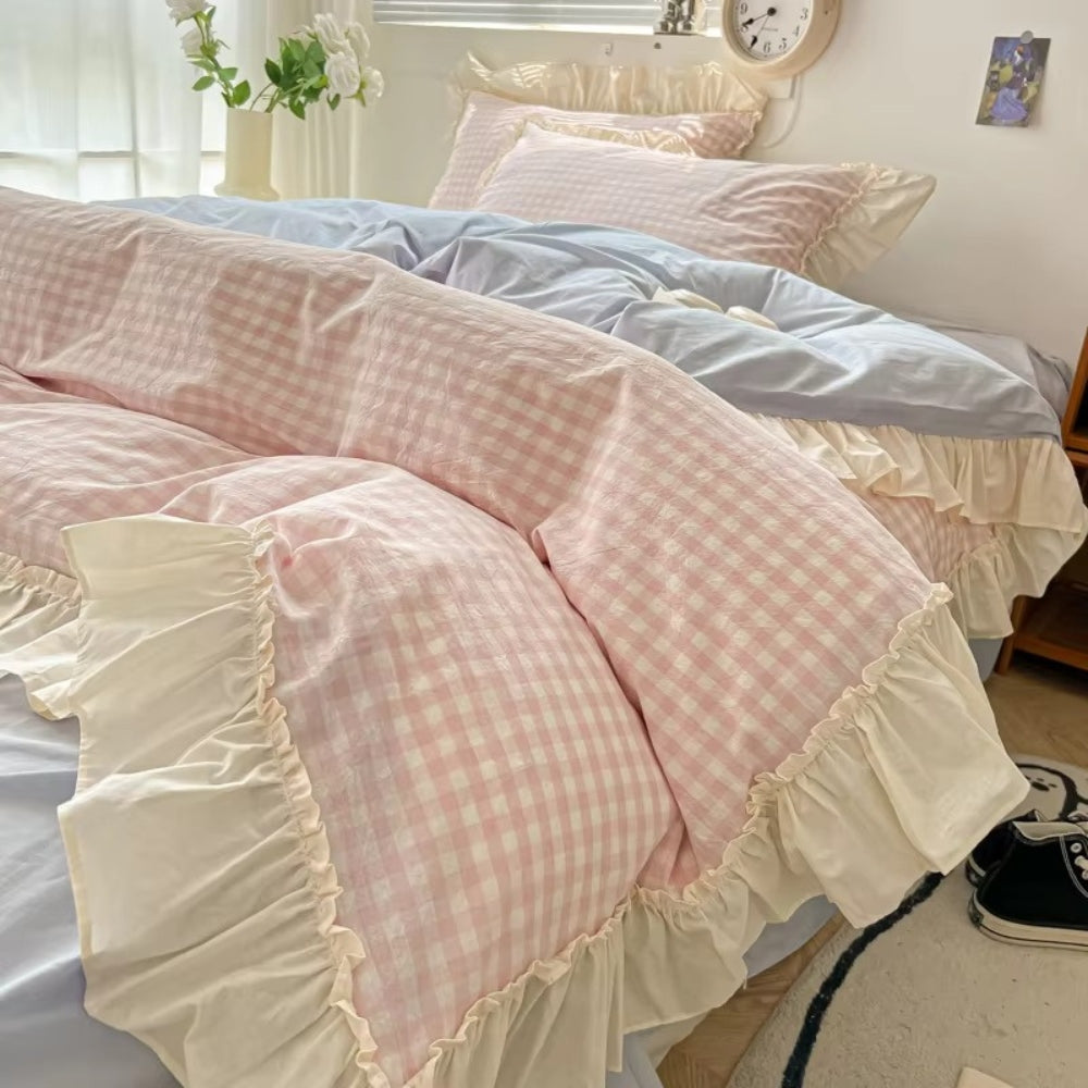 Traditional Checked Ruffle Bedding Set