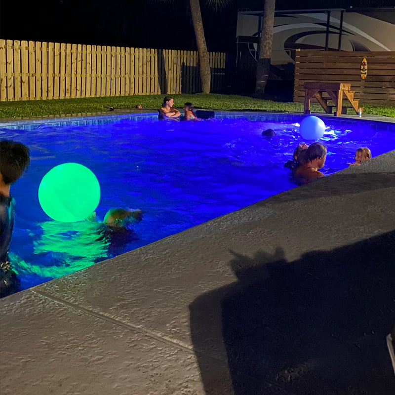 Colorful LED Water Globe Lamp