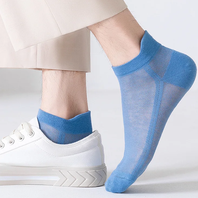 Slim No-Show Grip Socks