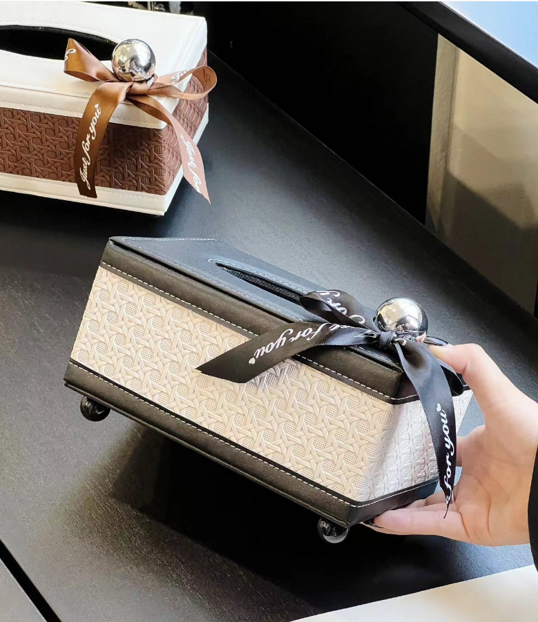 Elegant Leather Tissue Box