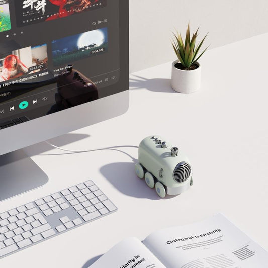 Compact Wireless Speaker Retro Train Design - Luxicro