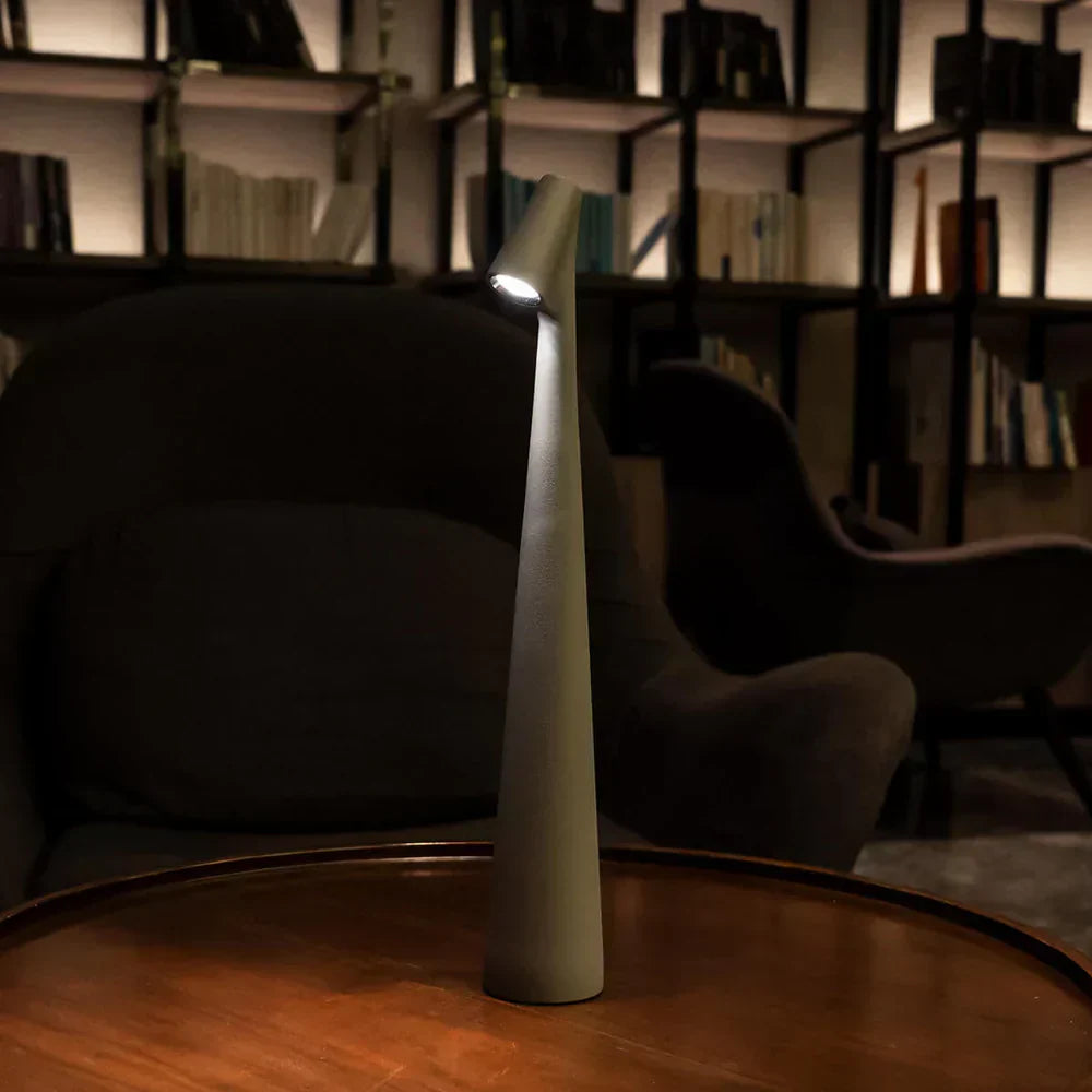 Simple Wireless LED Desk Lamp