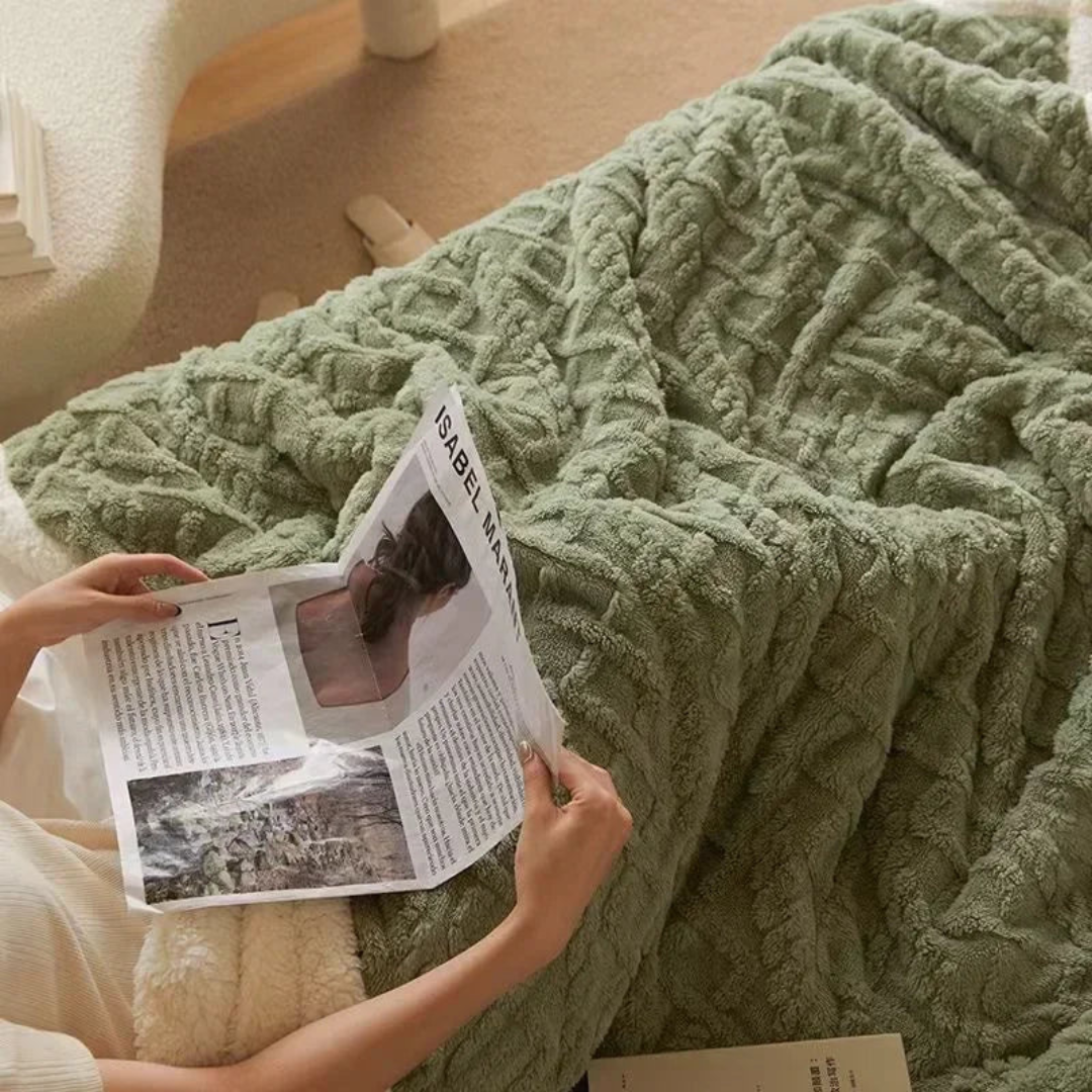 Soft Warm Fleece Blanket for Bed and Sofa