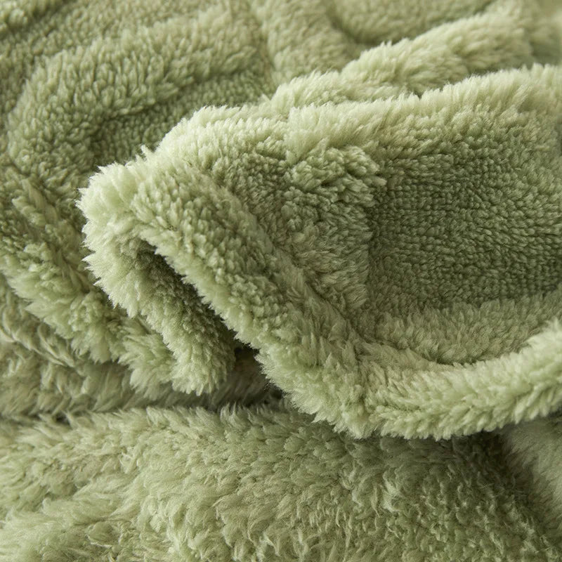 Plush Reversible Wool Blanket - Luxicro
