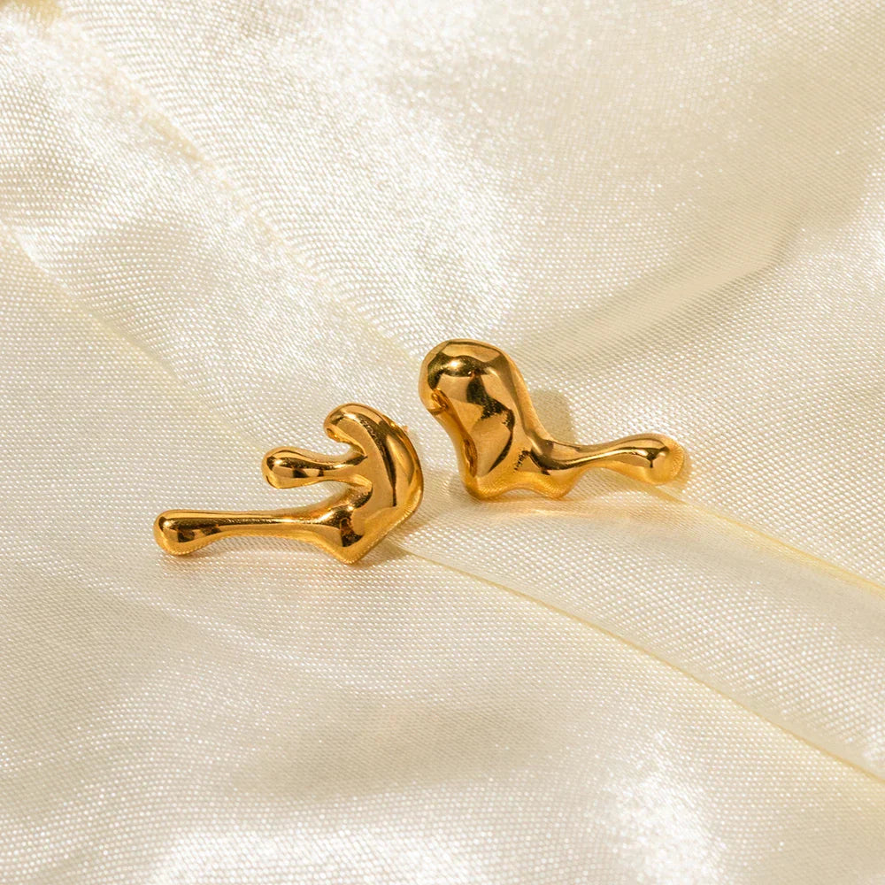 Dainty Hanging Style Earrings