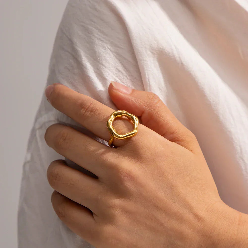 Elegant Rose Gold Statement Ring