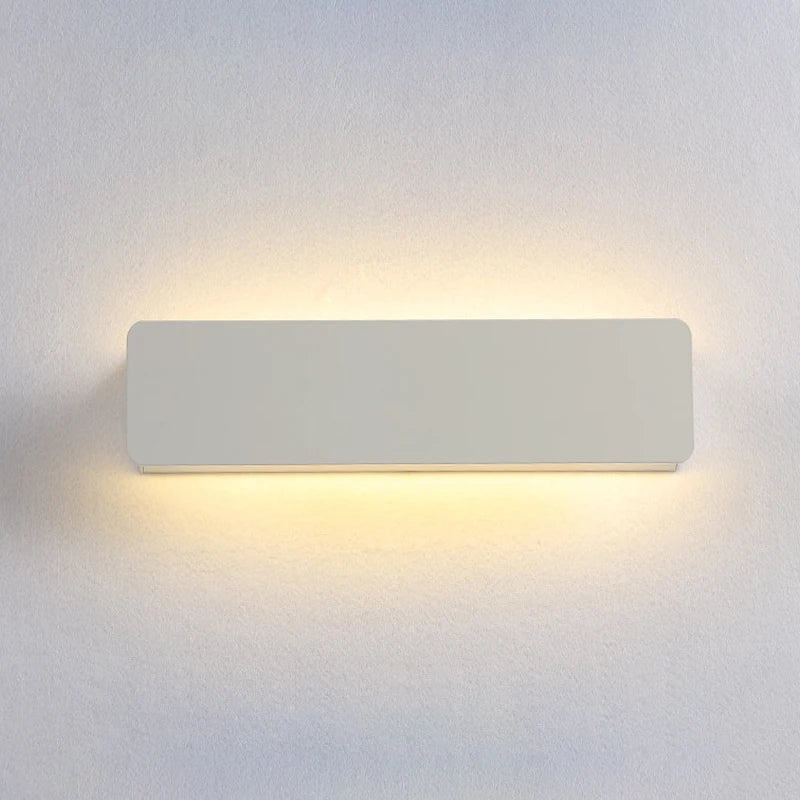 Flexible LED Wall Lamp with Rotating Arm