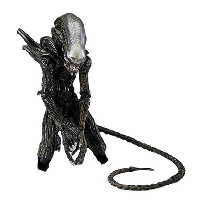 Cool Alien Action Figure 18cm Collectible Toy