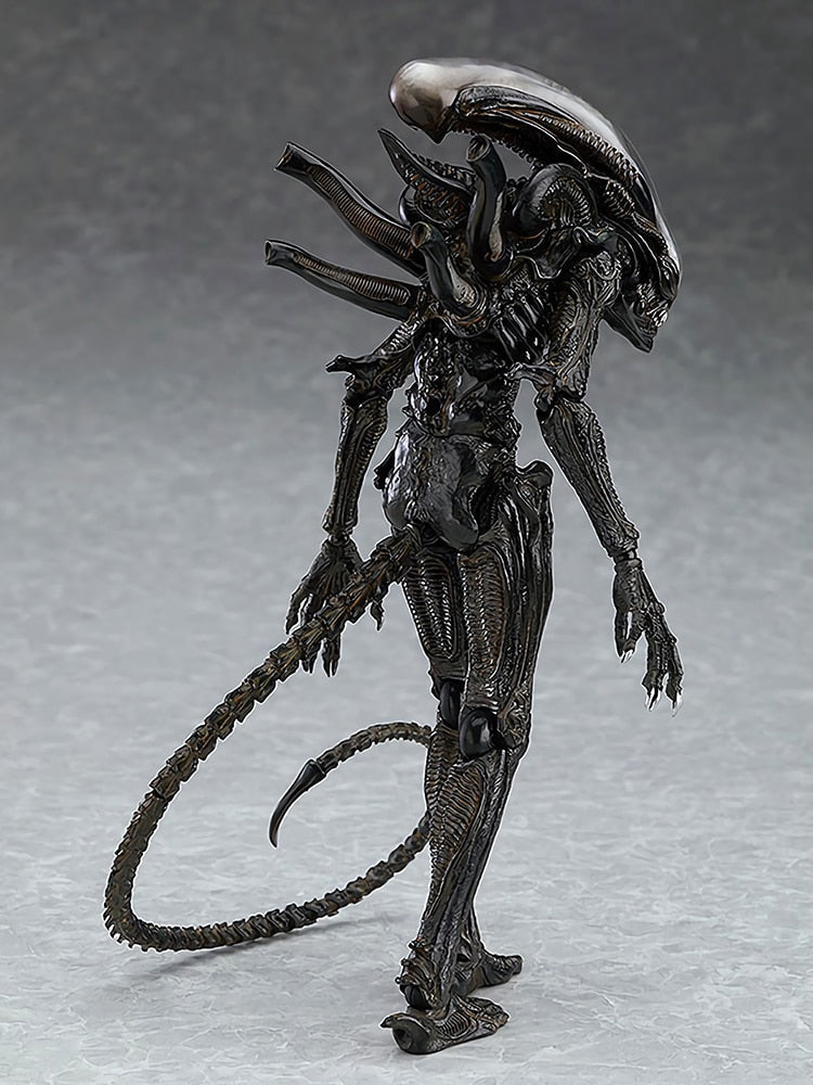 Cool Alien Action Figure 18cm Collectible Toy