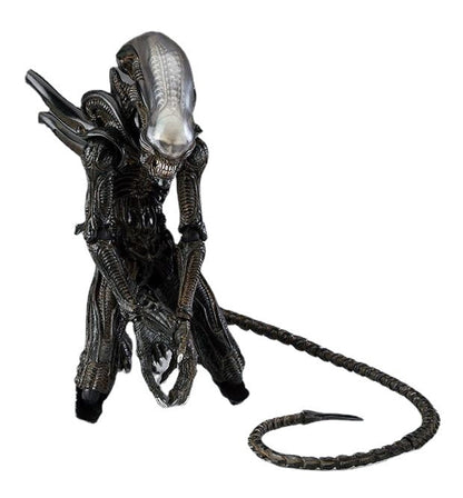 Cool Alien Action Figure 18cm Collectible Toy