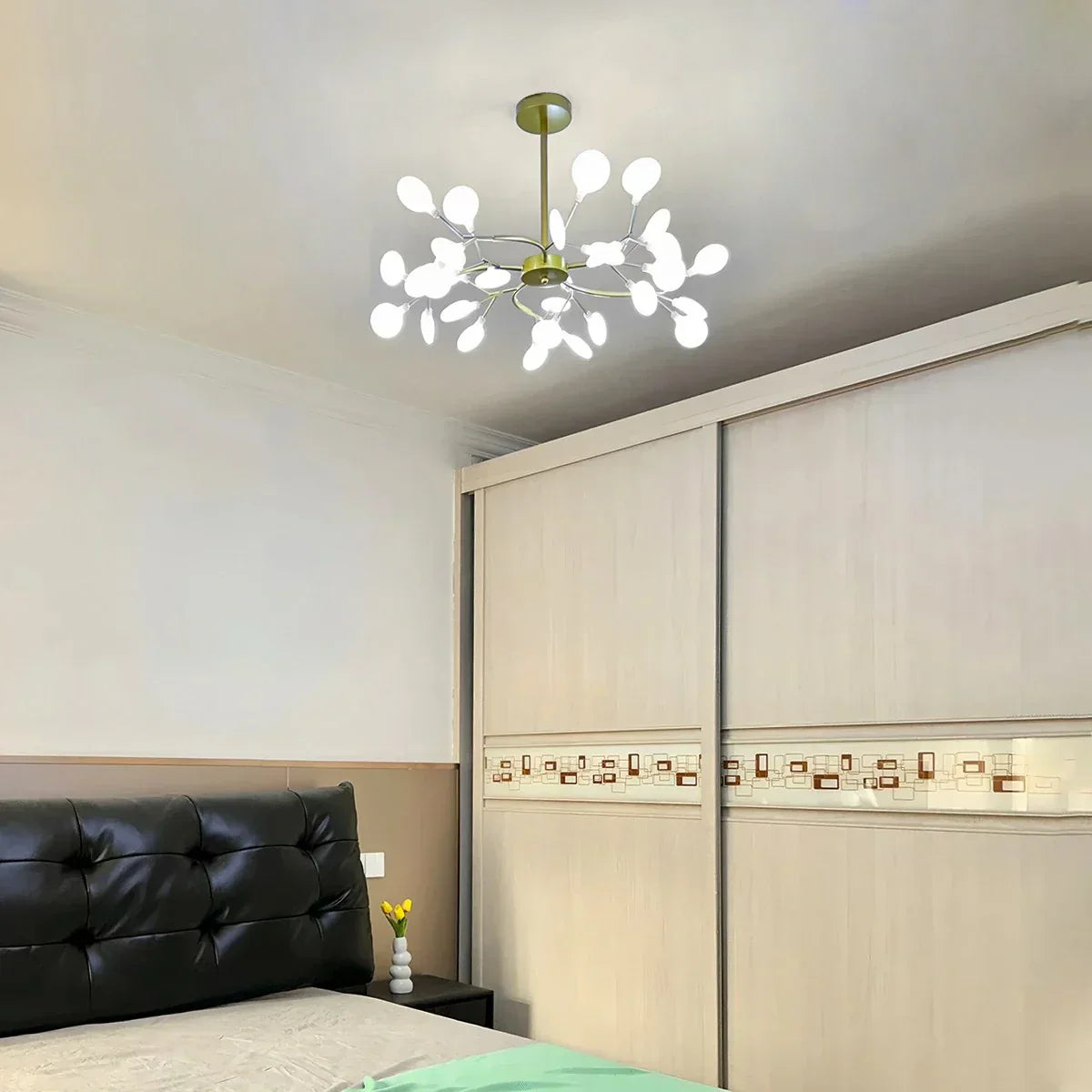 Glowing Crystal LED Pendant Light