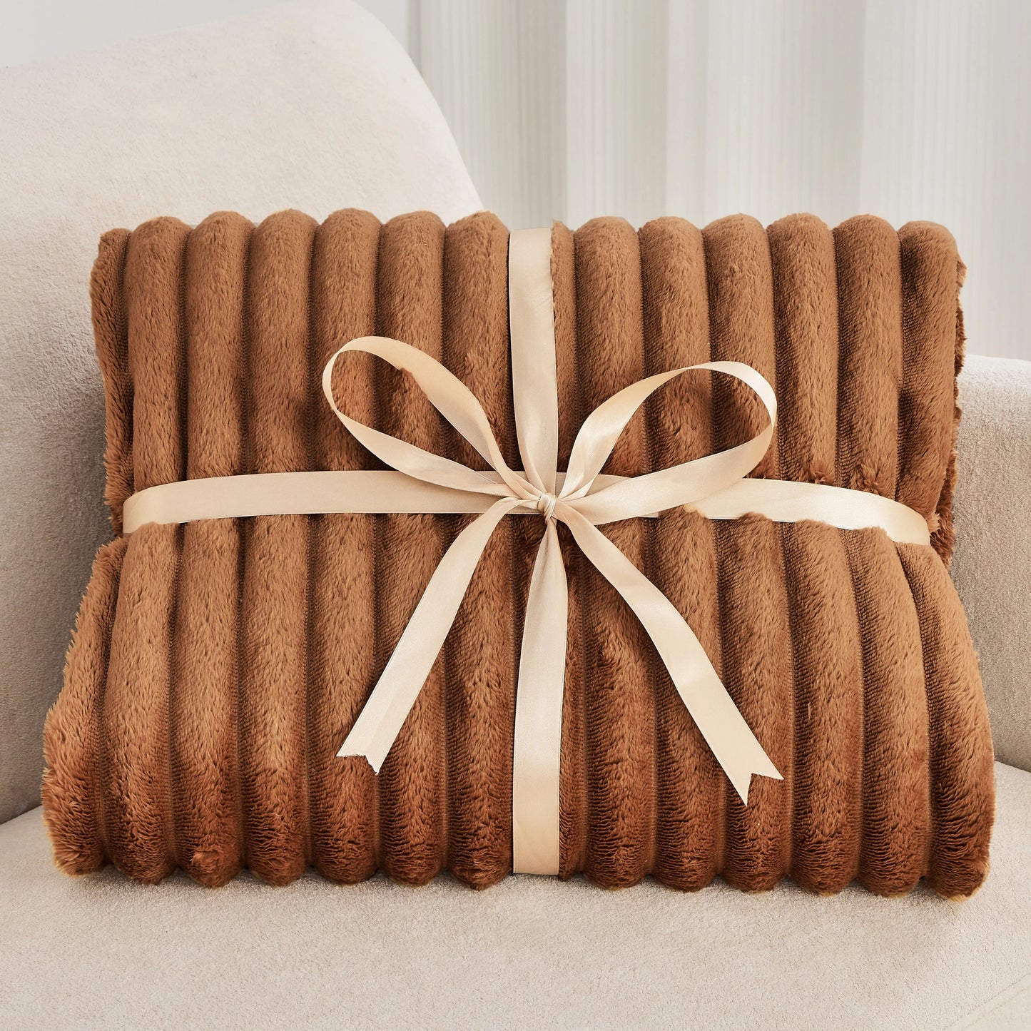 Plush Fleece Throw Blanket - Soft, Warm, and Lightweight