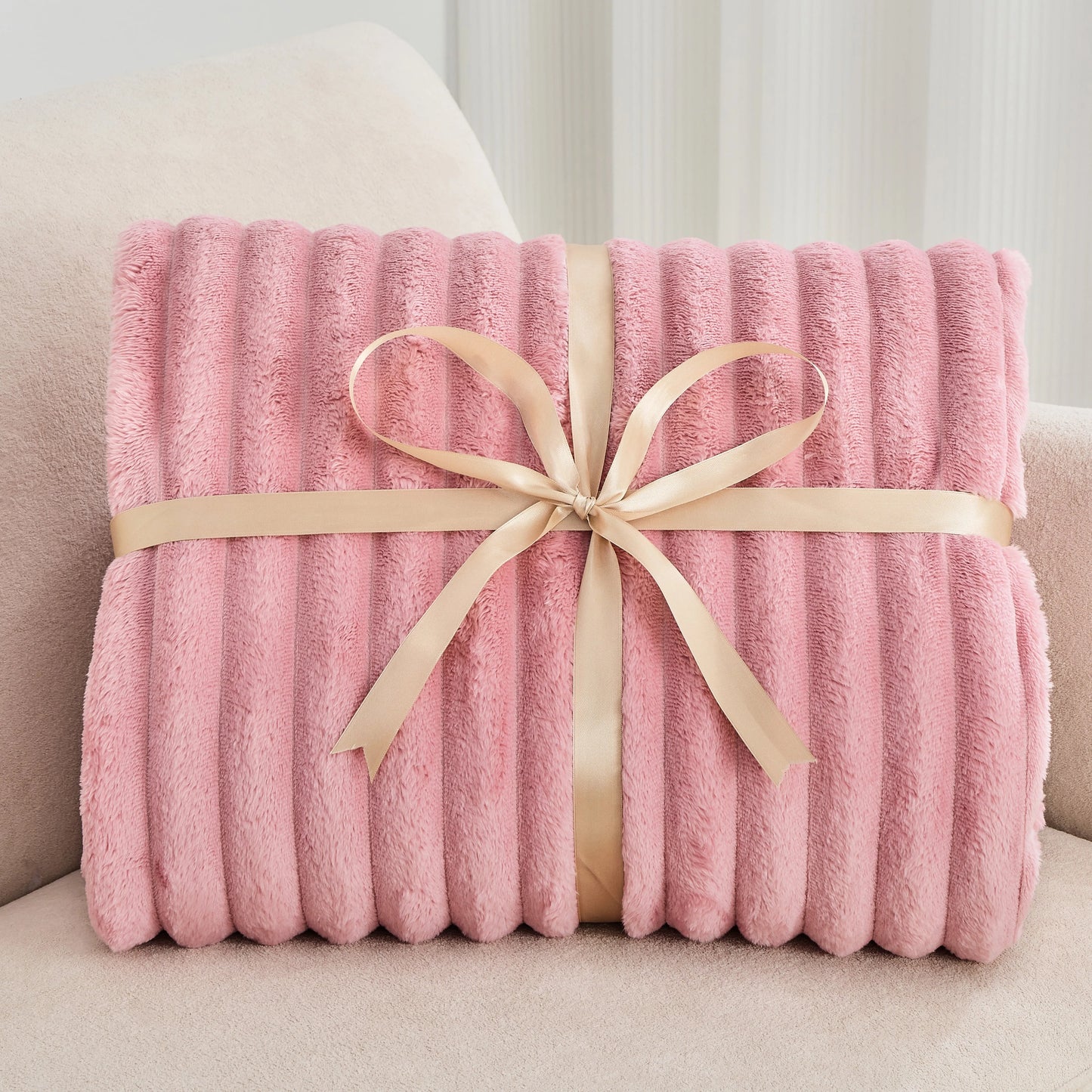 Plush Fleece Throw Blanket - Soft, Warm, and Lightweight