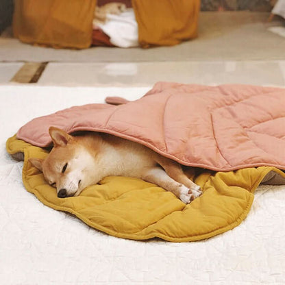 Cozy Leaf Shaped Pet Blanket