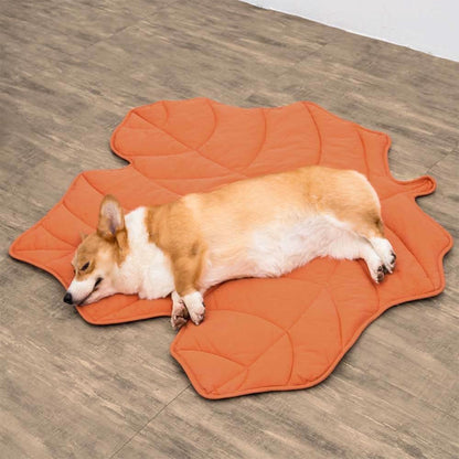 Cozy Leaf Shaped Pet Blanket