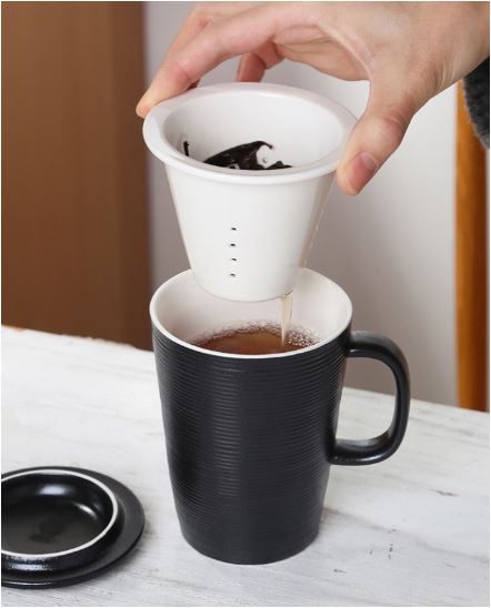 Premium Ceramic Tea Steeper Cup With Lid