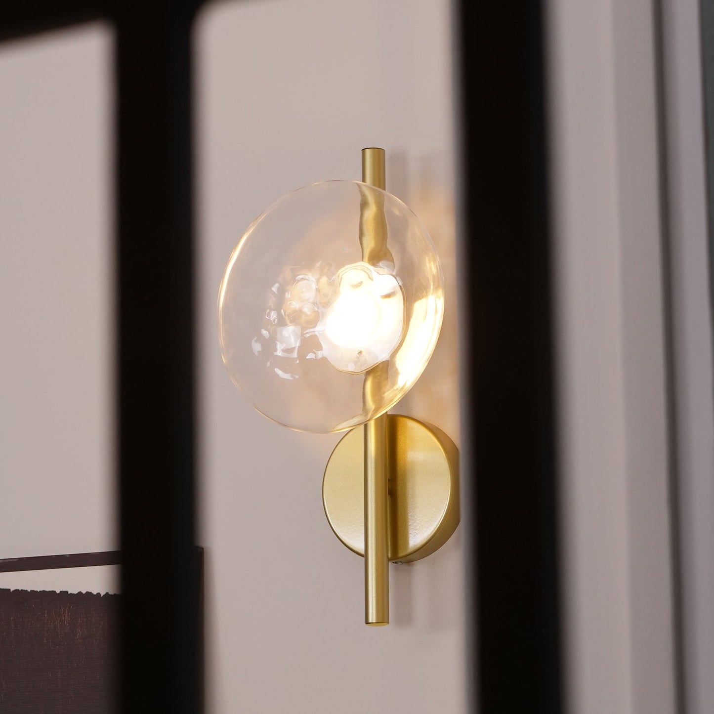 Simple Circular Glass Wall Lamp - Luxicro