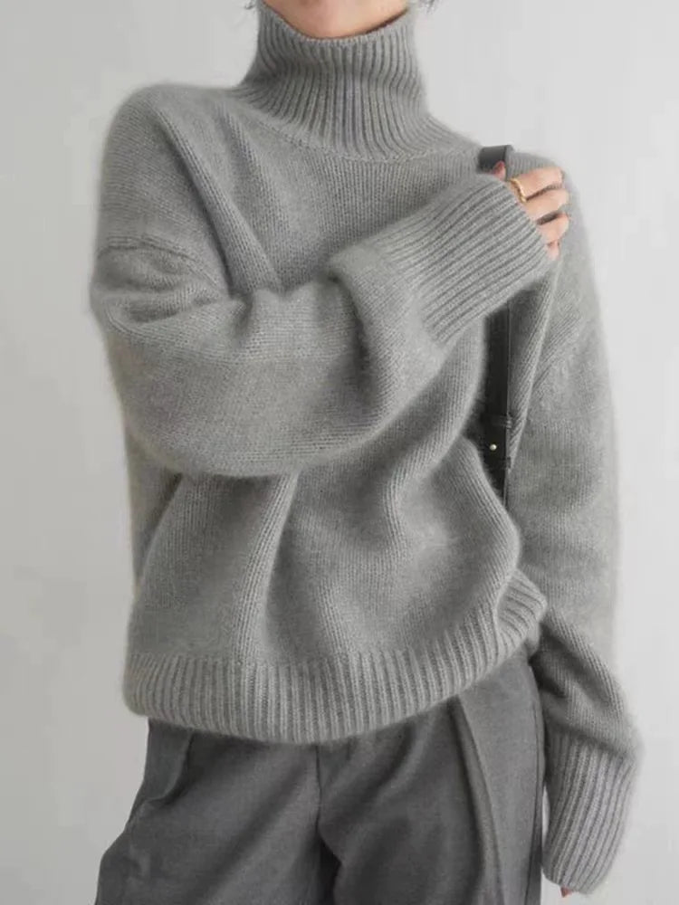 Soft Relaxed Fit Women's Turtleneck Jumper