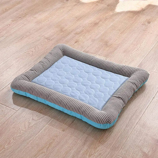 Breathable Pet Bed with Cooling Gel Layer - Luxicro