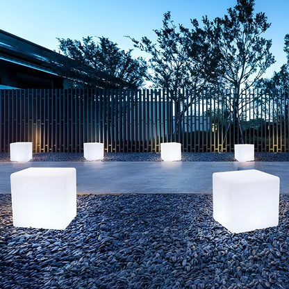Contemporary Square Garden Light - Luxicro