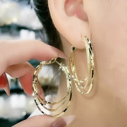 Trendy Circle Dangle Earrings - Luxicro