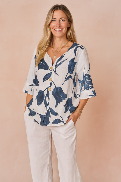 Beautiful Blouse with Floral Pattern and Buttons - Luxicro