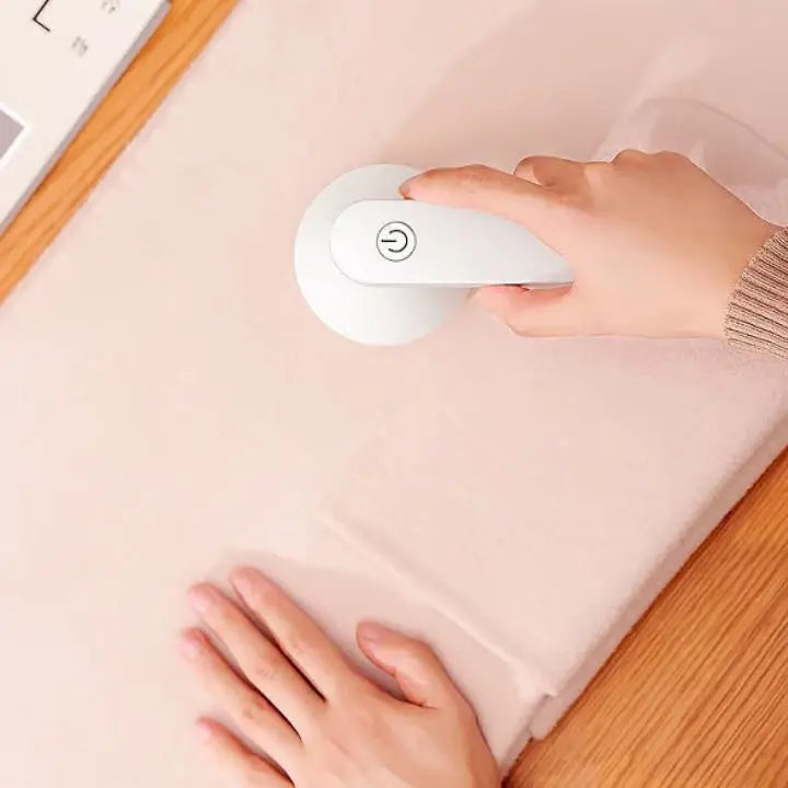 Portable Rechargeable Lint Remover Tool