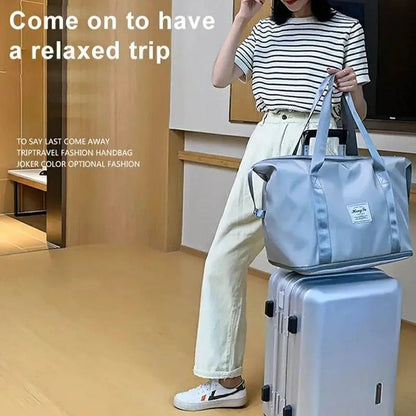 Spacious Wheeled Luggage Bag for Easy Travel