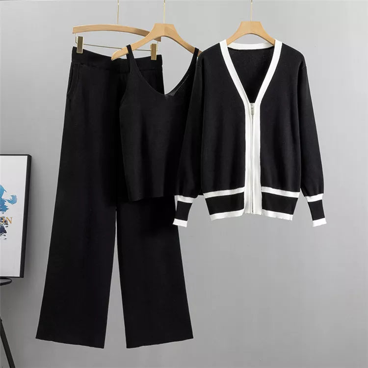 Stylish Women's Athletic Tracksuit Set
