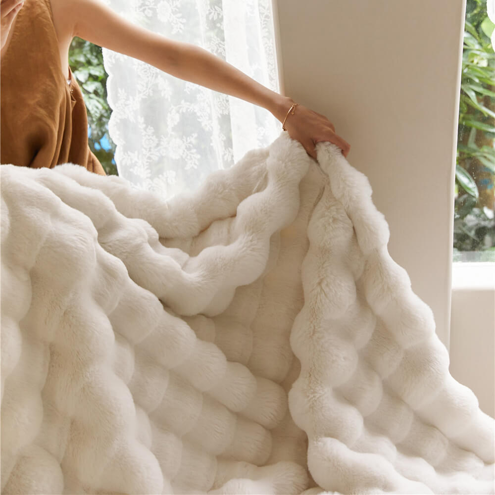 Cozy Double Layer Faux Fur Plush Blanket - Luxicro