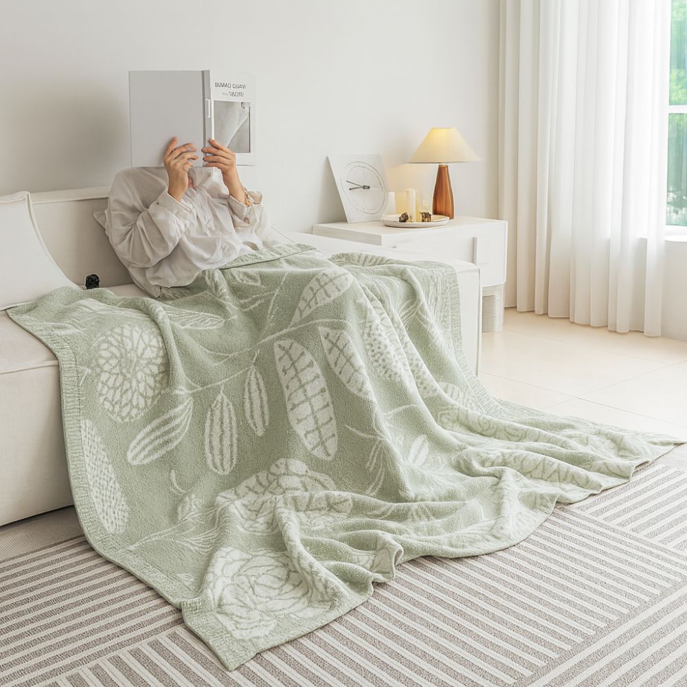 Soothing Botanical Soft Blanket - Luxicro