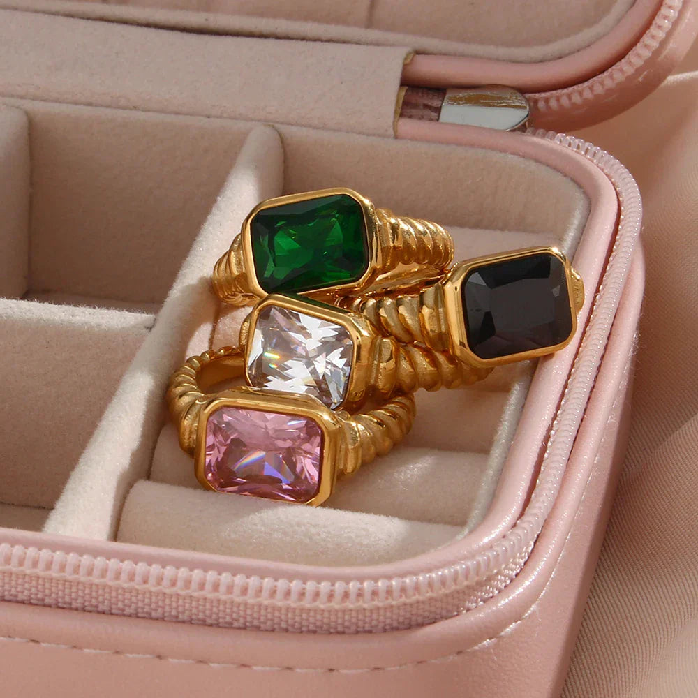 Luxurious Square Cut Diamond Engagement Ring
