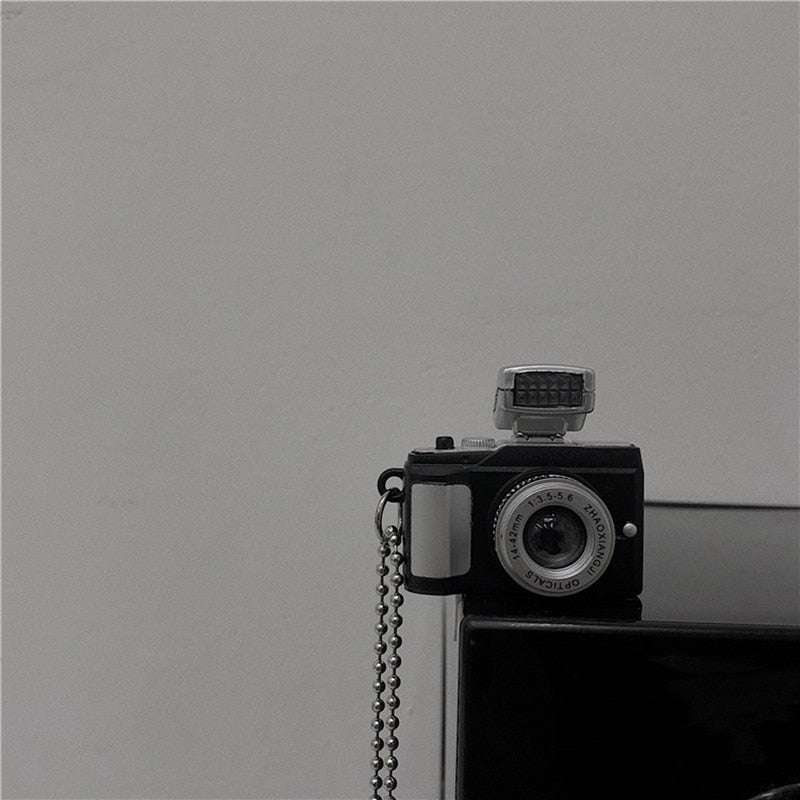 Vintage Style Camera LED Necklace