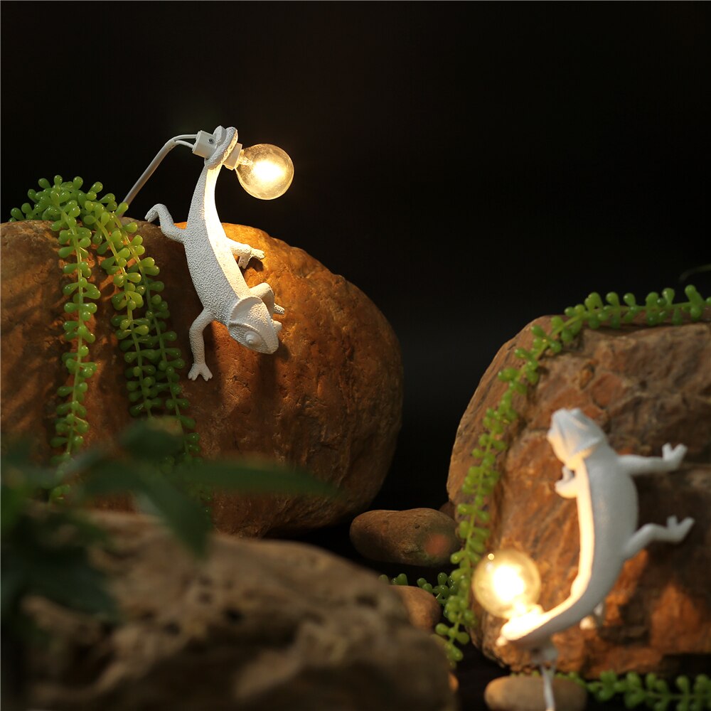 Unique Decorative Reptile Table Lamp