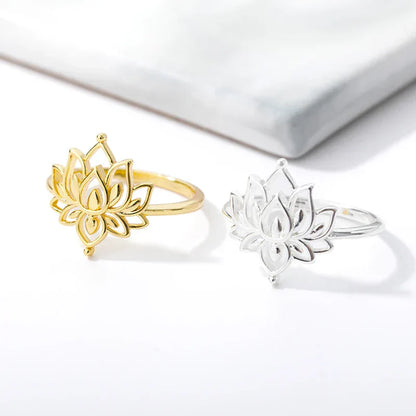 Dainty Flower Engagement Ring