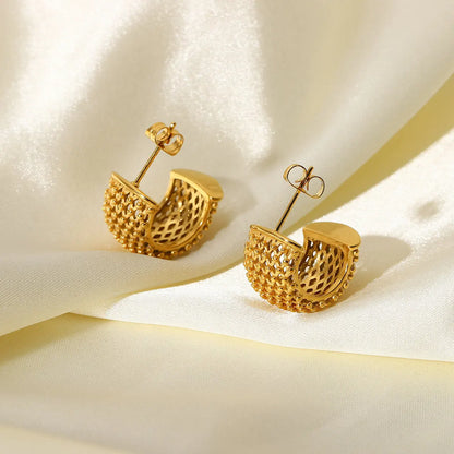 Elegant Metallic Round Hoop Earrings