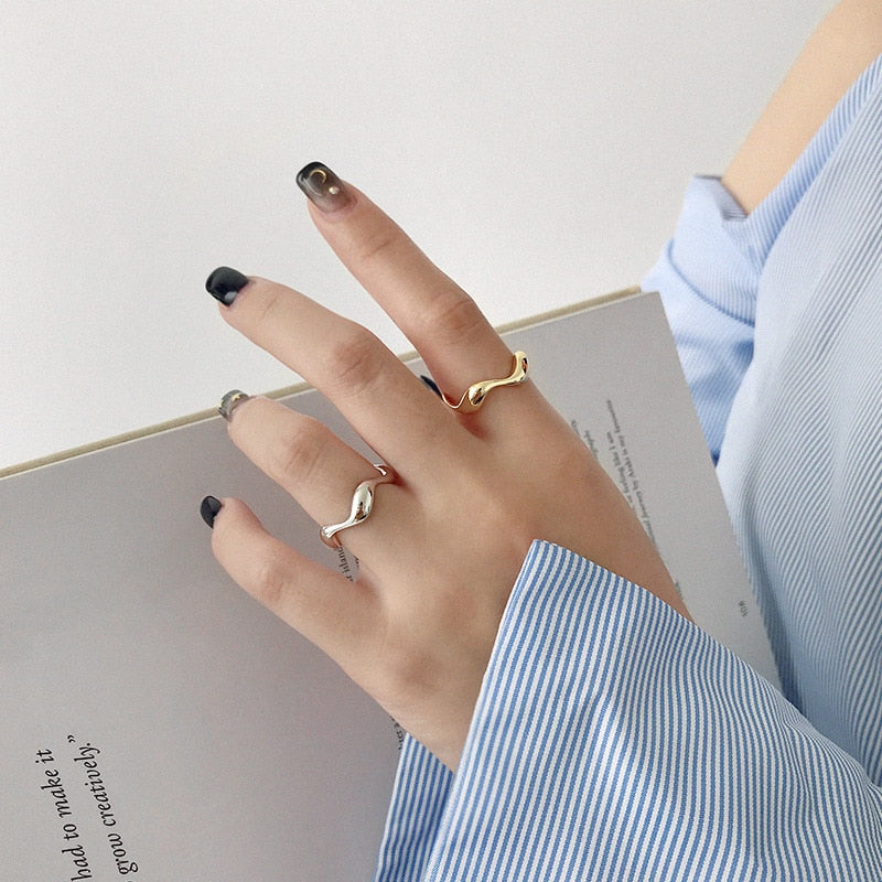 Stylish Wave Comfort Fit Ring