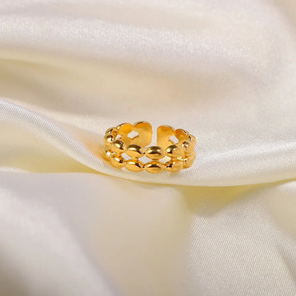Elegant 14K Gold Oval Beaded Ring - Luxicro