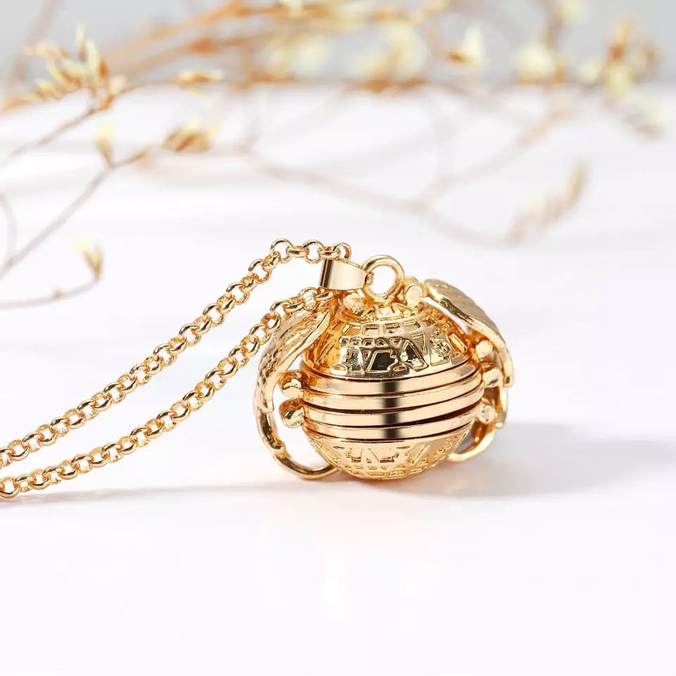 Vintage Angel Wing Picture Pendant Necklace