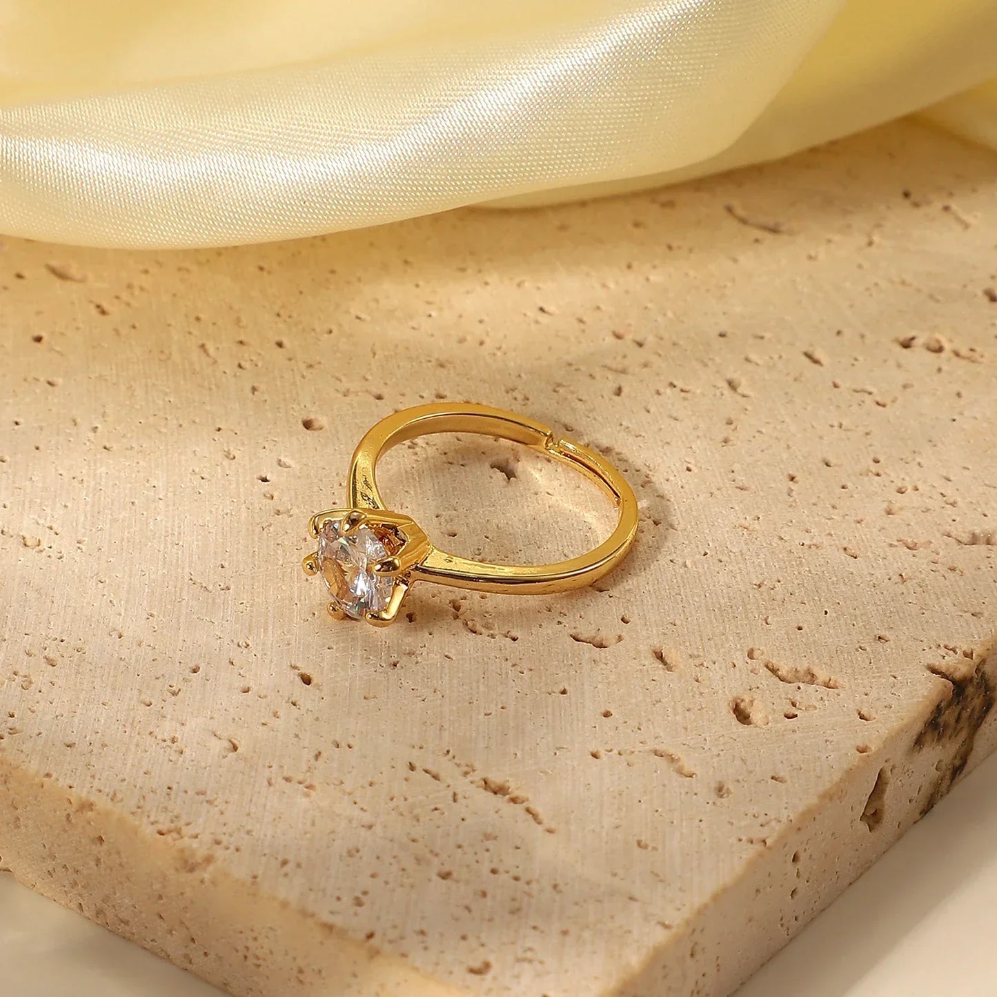 Classic Luxury 6 Prong Diamond Engagement Ring