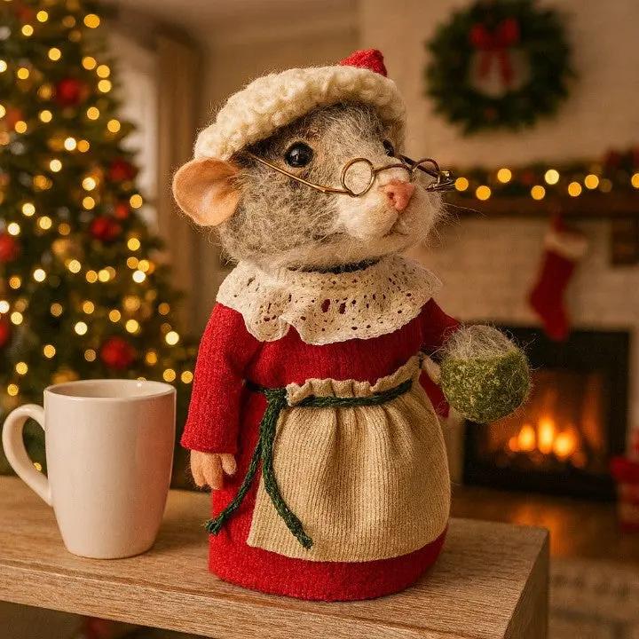 Adorable Felt Mouse Decorations – Handcrafted Christmas Ornament Set