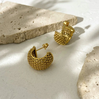 Elegant Metallic Round Hoop Earrings